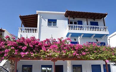 Τετράκλινο διαμέρισμα με θέα την θάλασσα στο Μπατσί